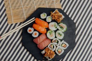Sushi gemischt 2.jpg