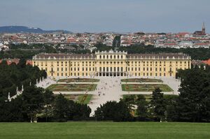 13 Schloss Schönbrunn 1.jpg